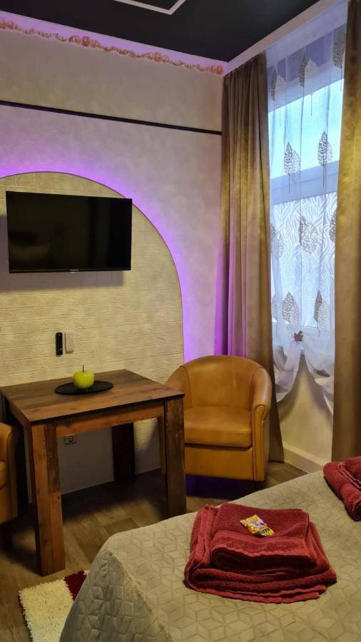 Best-Preis -Gold Suite- Mit Netflix, Self-Check-In, Ebike Ladestation, Fahrradraum, Wlan, Netflix Und Massagesessel - Direkt Am Elberadweg Im Herzen Von Wittenberge Zewnętrze zdjęcie