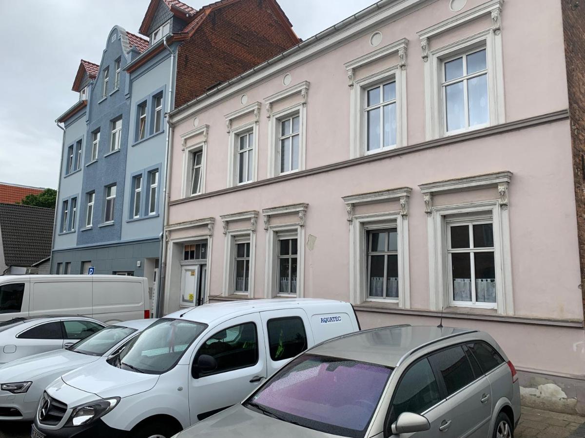 Best-Preis -Gold Suite- Mit Netflix, Self-Check-In, Ebike Ladestation, Fahrradraum, Wlan, Netflix Und Massagesessel - Direkt Am Elberadweg Im Herzen Von Wittenberge Zewnętrze zdjęcie