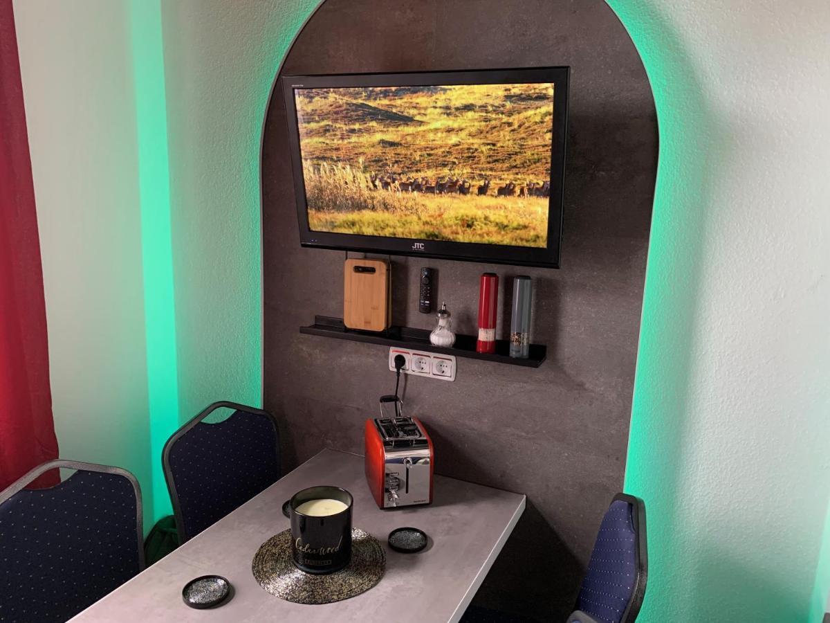 Best-Preis -Gold Suite- Mit Netflix, Self-Check-In, Ebike Ladestation, Fahrradraum, Wlan, Netflix Und Massagesessel - Direkt Am Elberadweg Im Herzen Von Wittenberge Zewnętrze zdjęcie