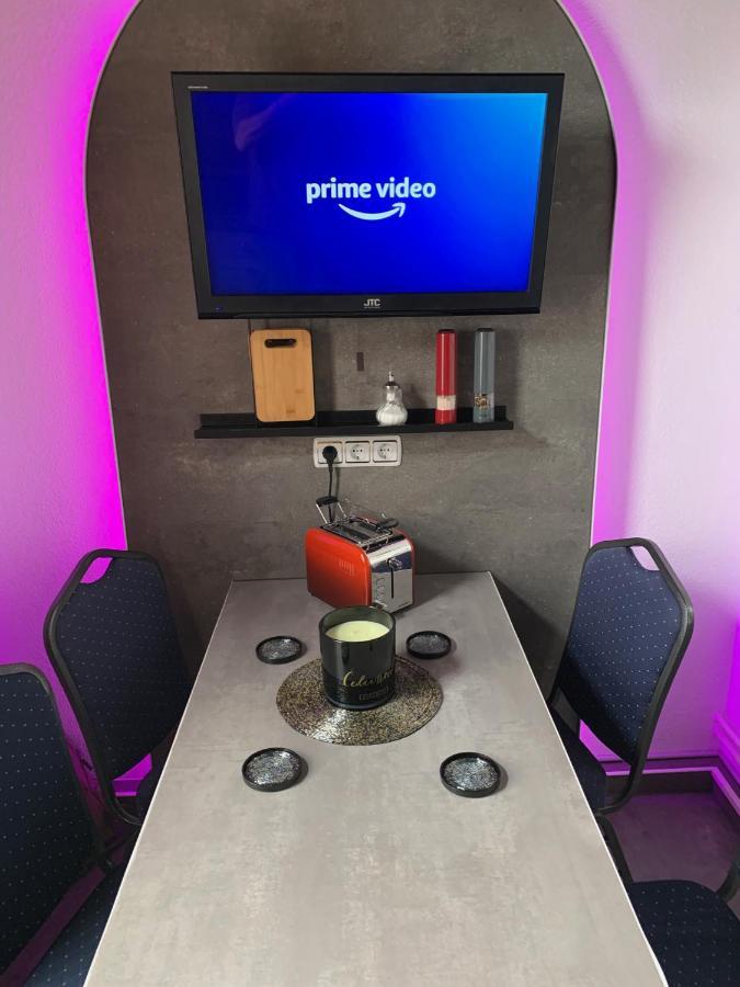 Best-Preis -Gold Suite- Mit Netflix, Self-Check-In, Ebike Ladestation, Fahrradraum, Wlan, Netflix Und Massagesessel - Direkt Am Elberadweg Im Herzen Von Wittenberge Zewnętrze zdjęcie